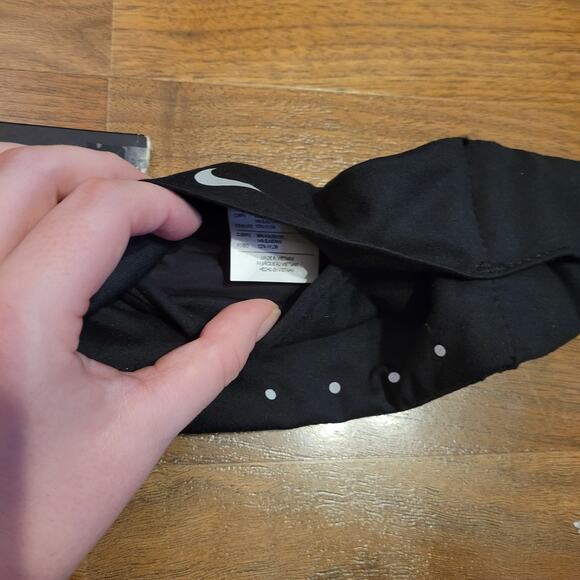 NWT Nike Dry Expandable Waist Pack For Running Reflective Adjustable - Picture 4 of 5